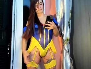 Amateur girl drenched in cum from bukkake session on webcam